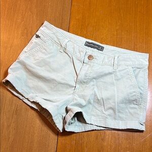 Abercrombie & Fitch Women's Light Green Shorts